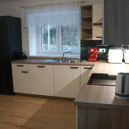 Apartment House Utrinek With Free Play Room, Jacuzzy And Garage *