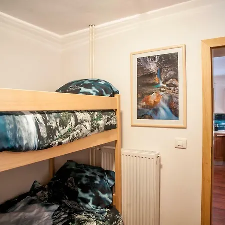 House Utrinek With Free Play Room, Jacuzzy And Garage Podbrdo
