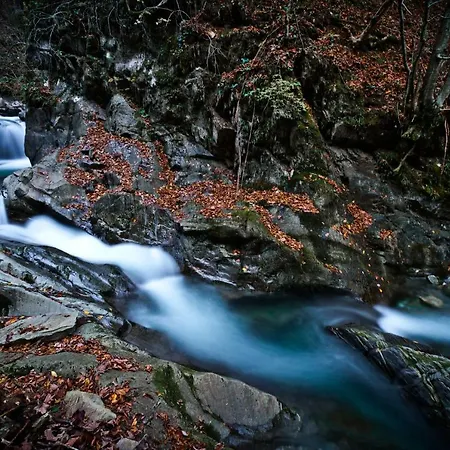 House Utrinek With Free Play Room, Jacuzzy And Garage شقة Podbrdo