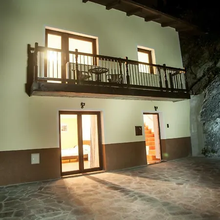 House Utrinek With Free Play Room, Jacuzzy And Garage Podbrdo