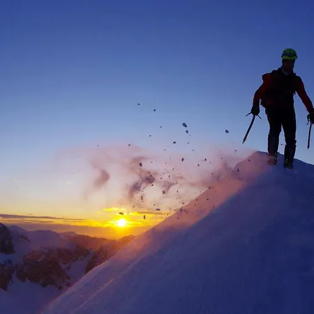 House Utrinek With Free Play Room, Jacuzzy And Garage شقة *