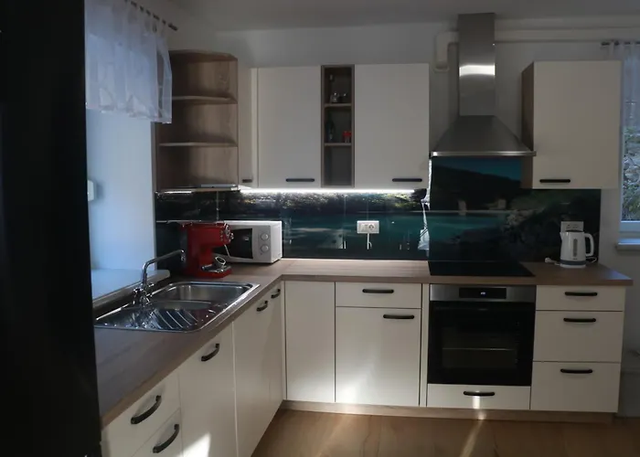 Apartment House Utrinek With Free Play Room, Jacuzzy And Garage