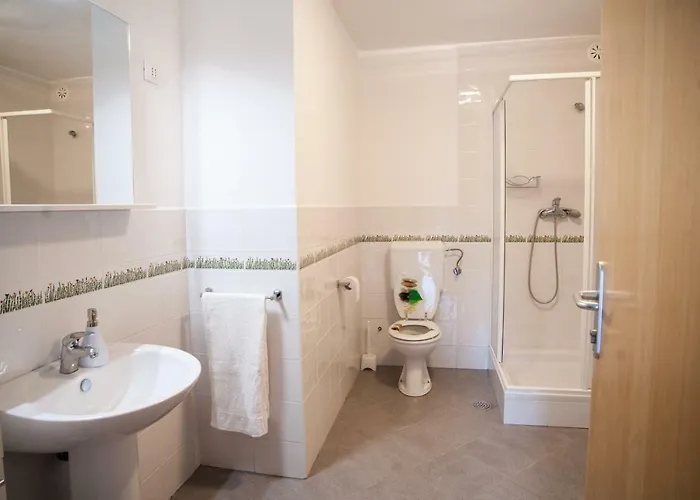 House Utrinek With Free Play Room, Jacuzzy And Garage Podbrdo