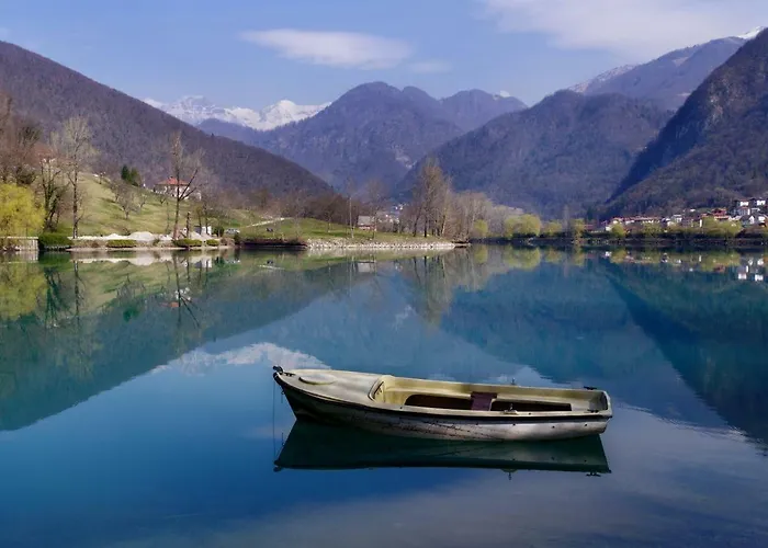 House Utrinek With Free Play Room, Jacuzzy And Garage Apartment *