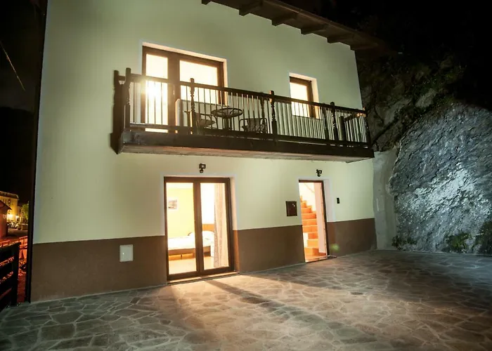 House Utrinek With Free Play Room, Jacuzzy And Garage Podbrdo