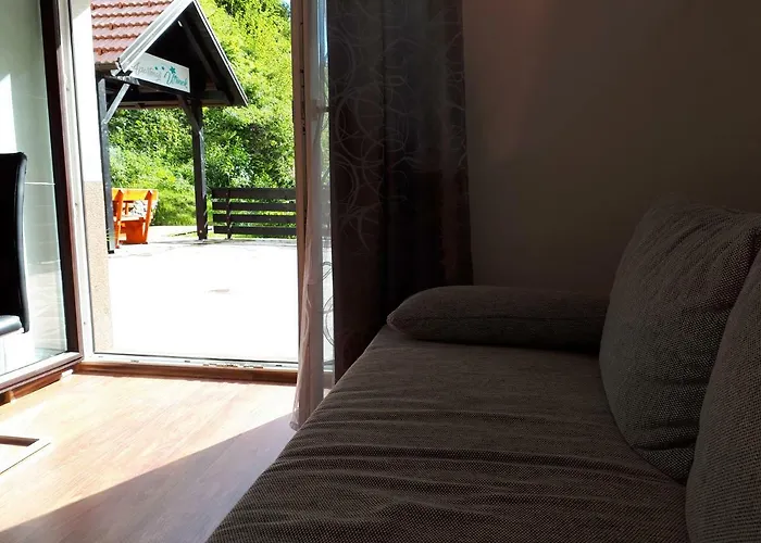 House Utrinek With Free Play Room, Jacuzzy And Garage * Podbrdo